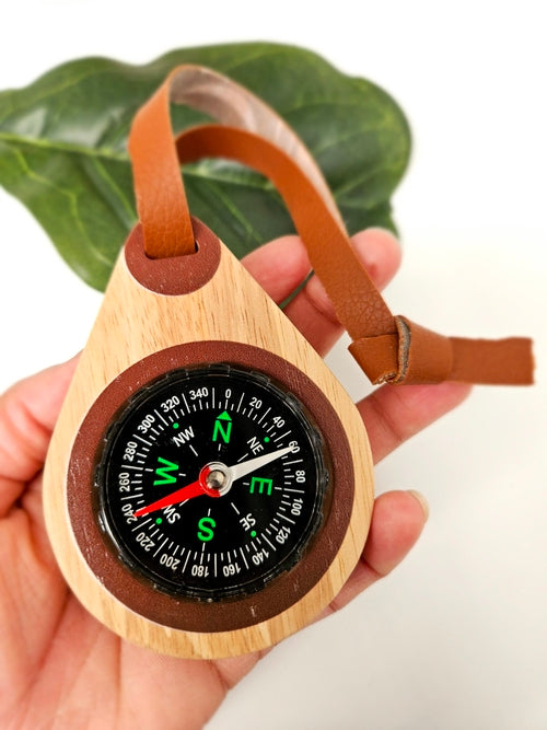 (NAVIGATION) Wooden compass
