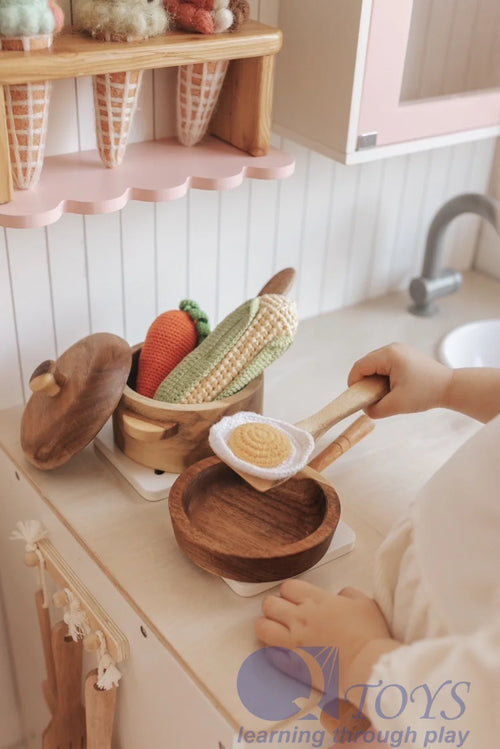MAHOGANY PAN & POT SET